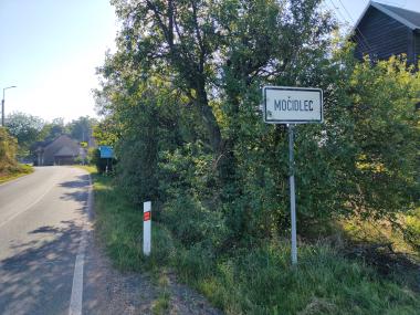 Močidlec (značka začátku obce)